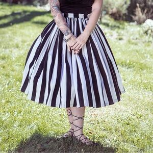 Pinup girl clothing stripe skirt